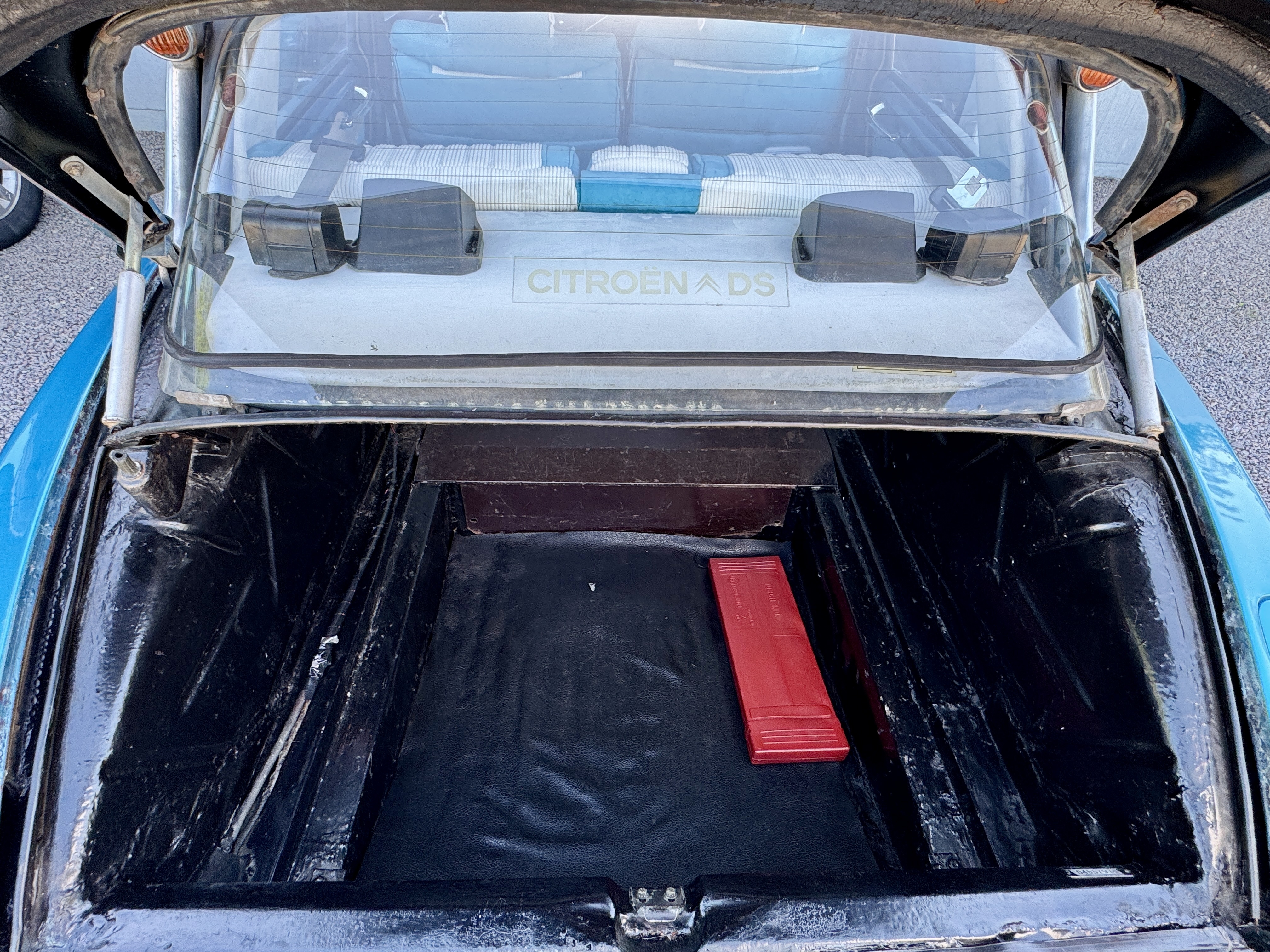 Vehicle Image 102
