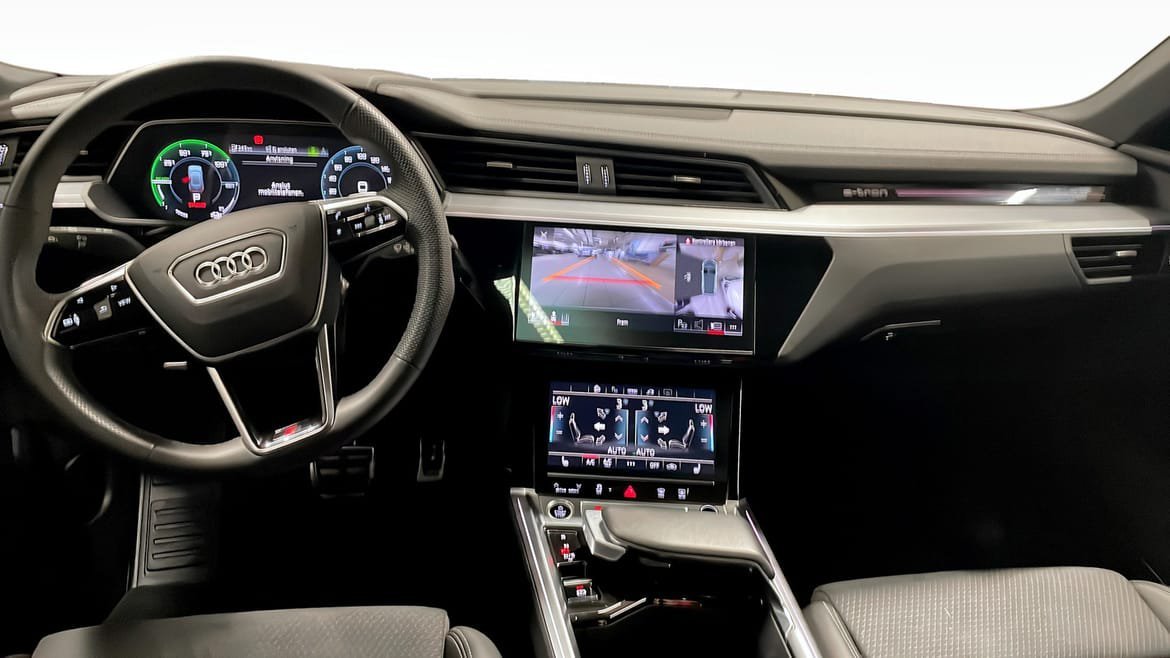Vehicle Image 11