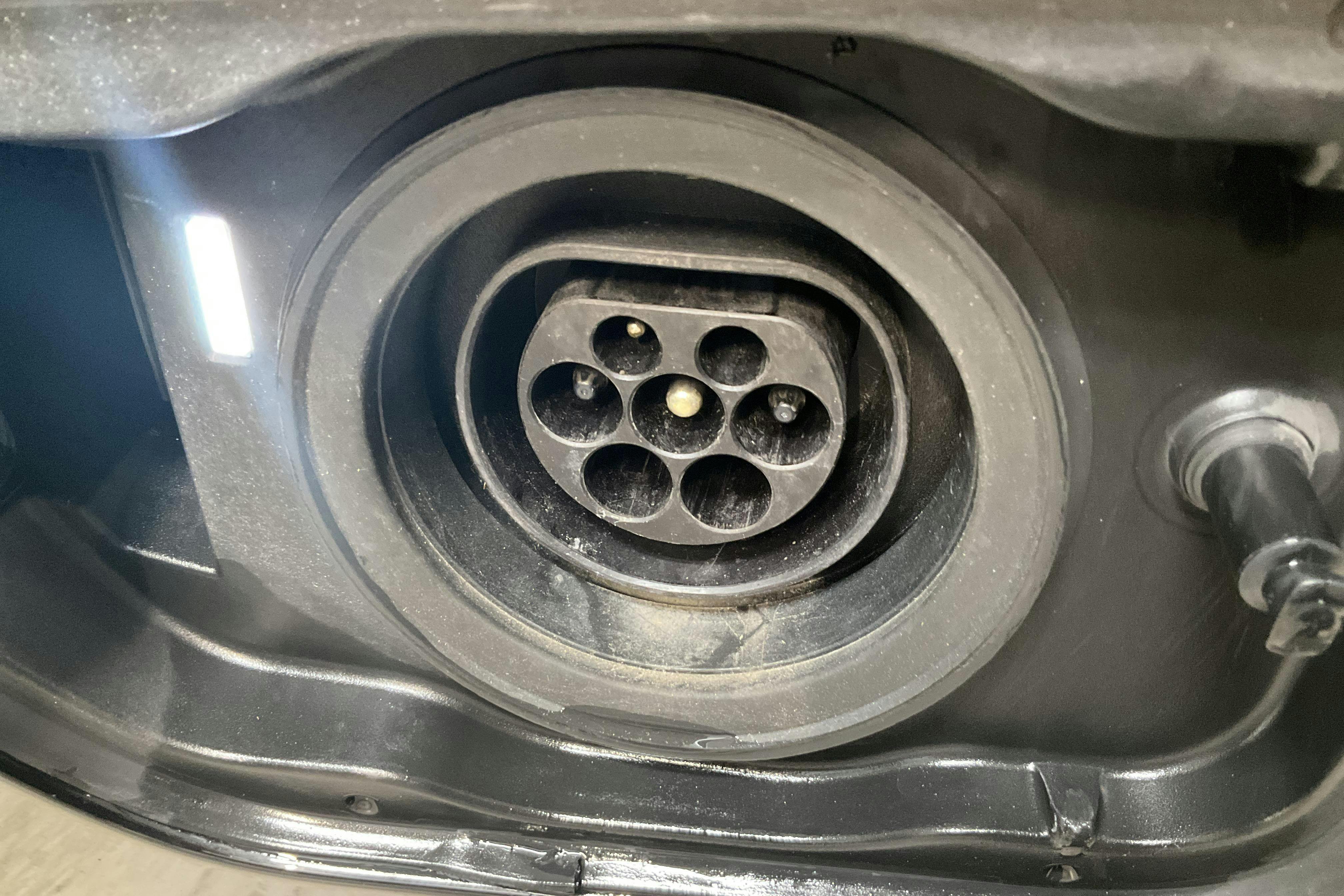 Vehicle Image 13
