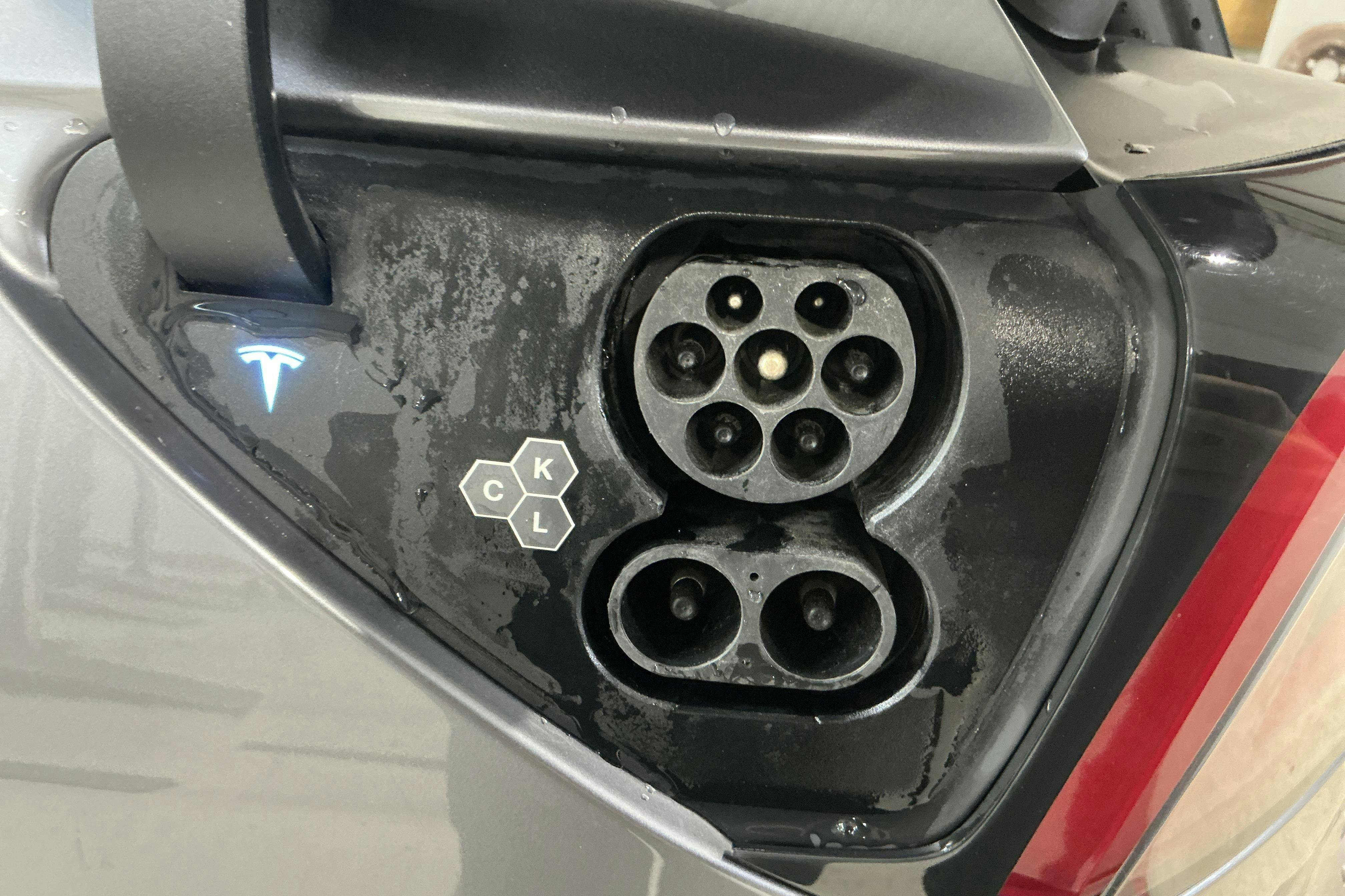 Vehicle Image 17