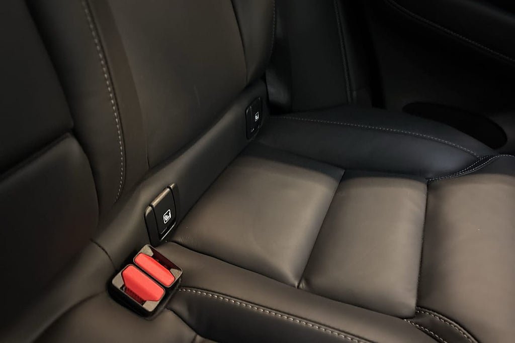 Vehicle Image 38