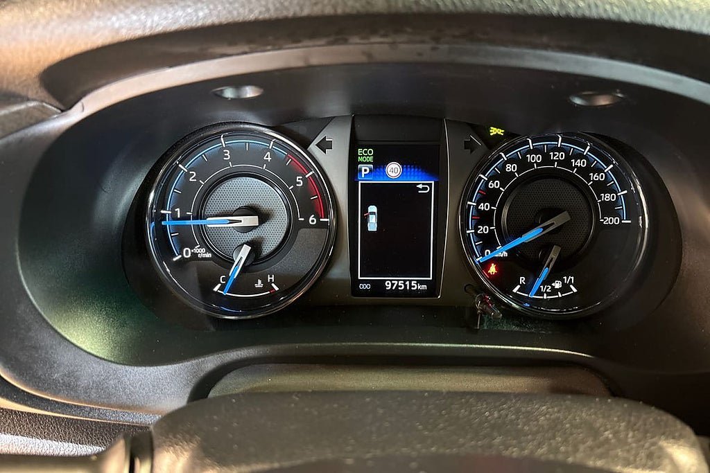 Vehicle Image 16