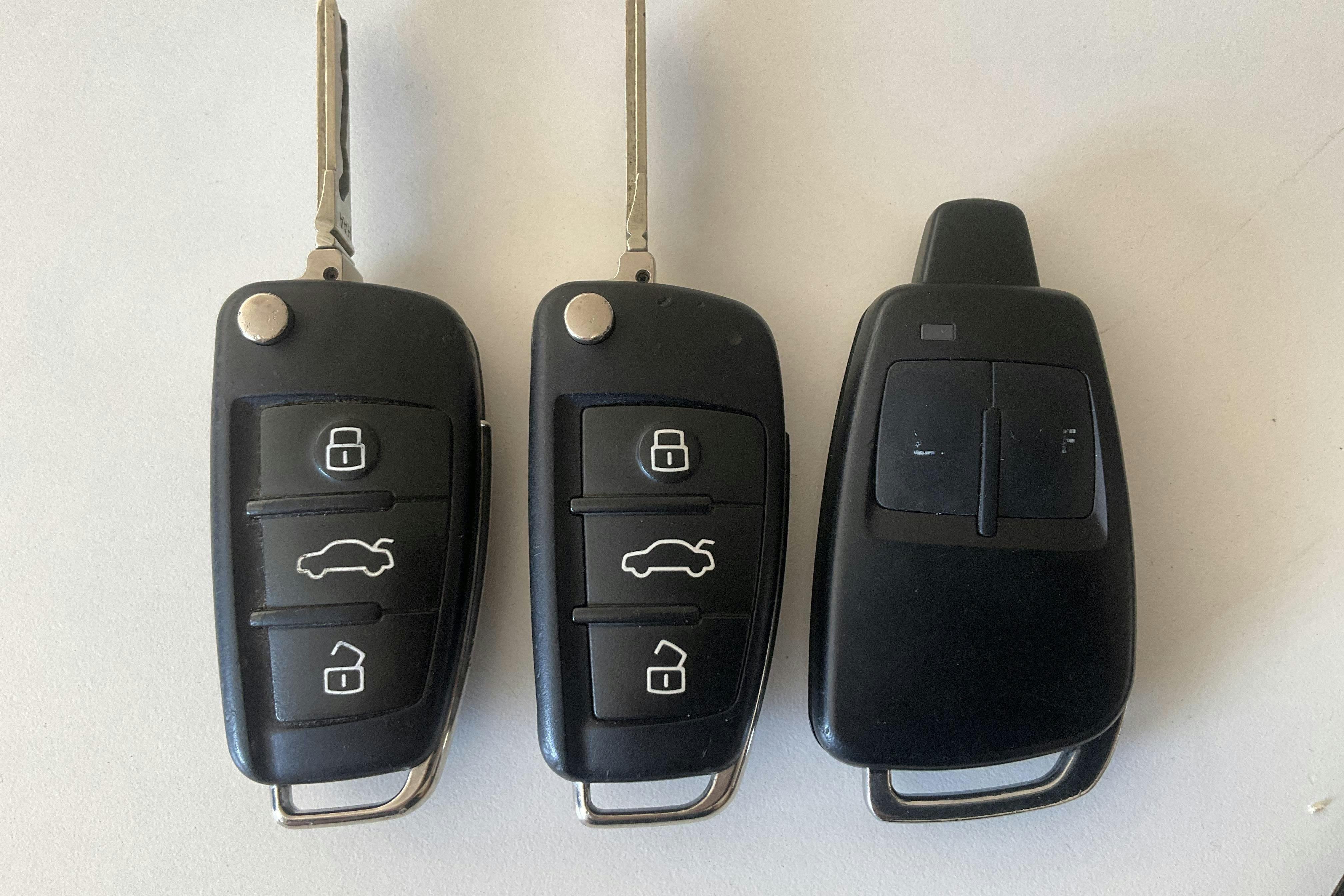 Vehicle Image 21