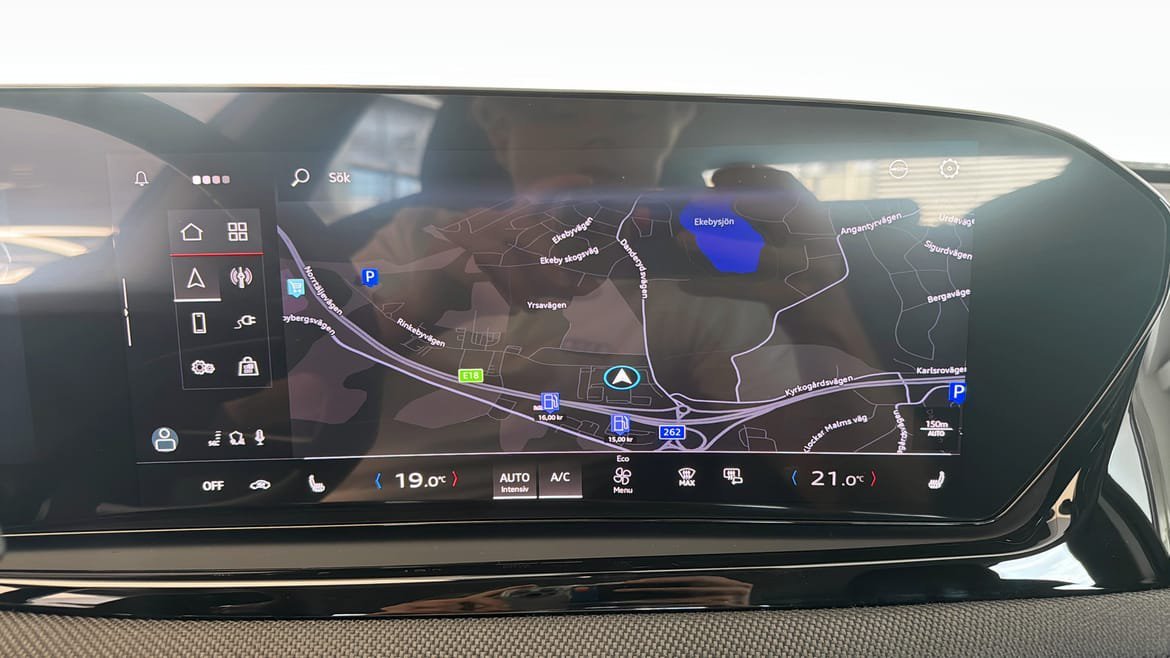 Vehicle Image 17