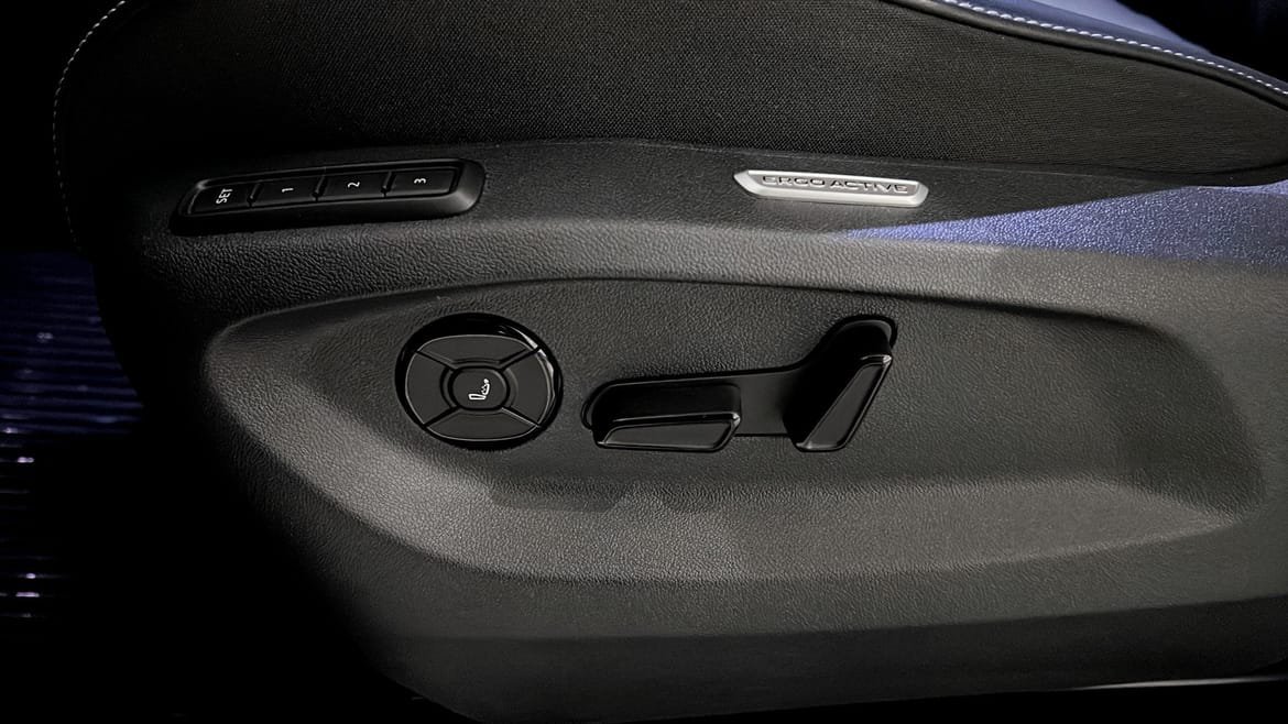 Vehicle Image 17