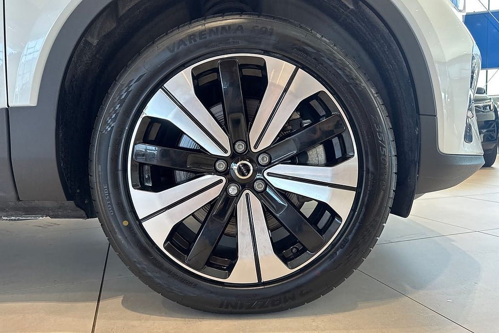Vehicle Image 17