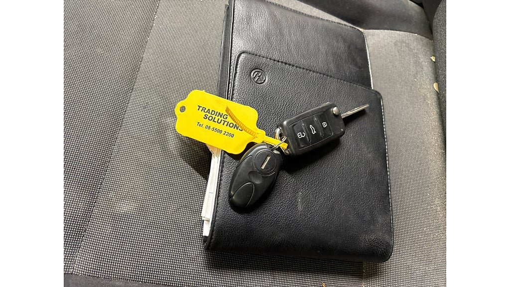 Vehicle Image 12