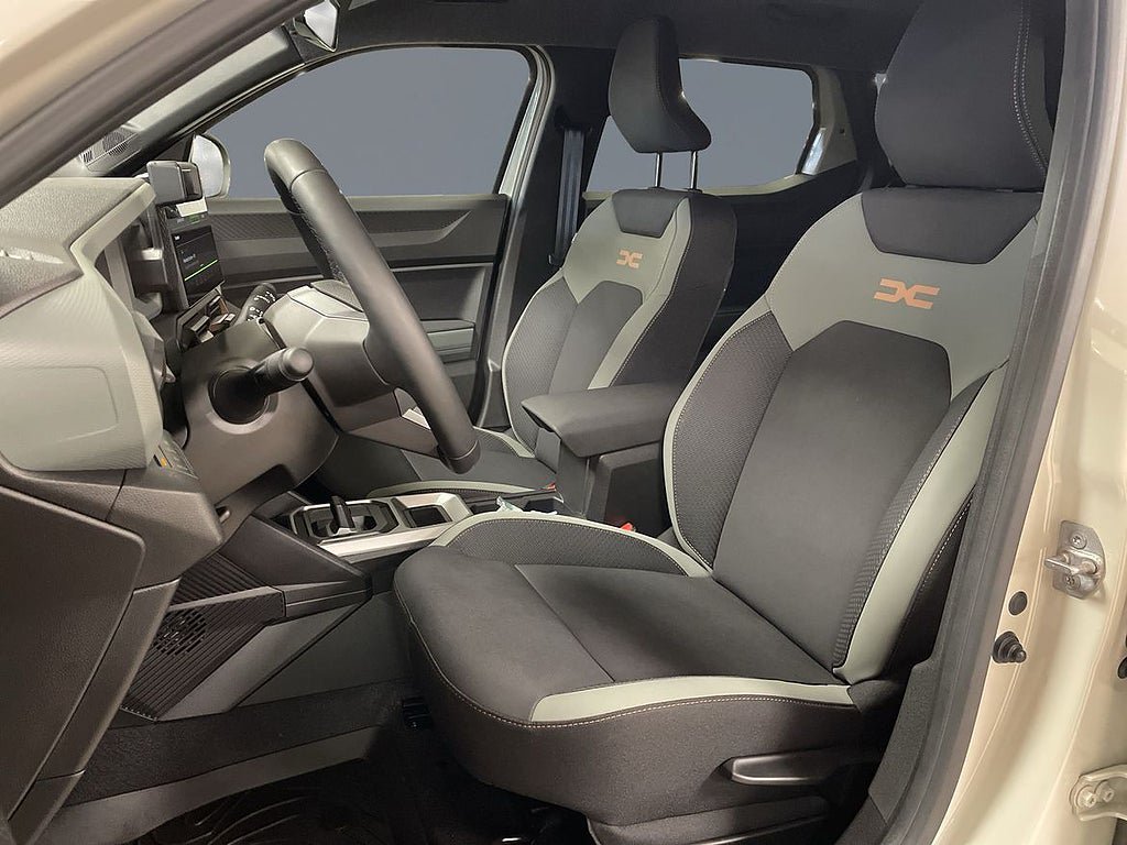 Vehicle Image 6