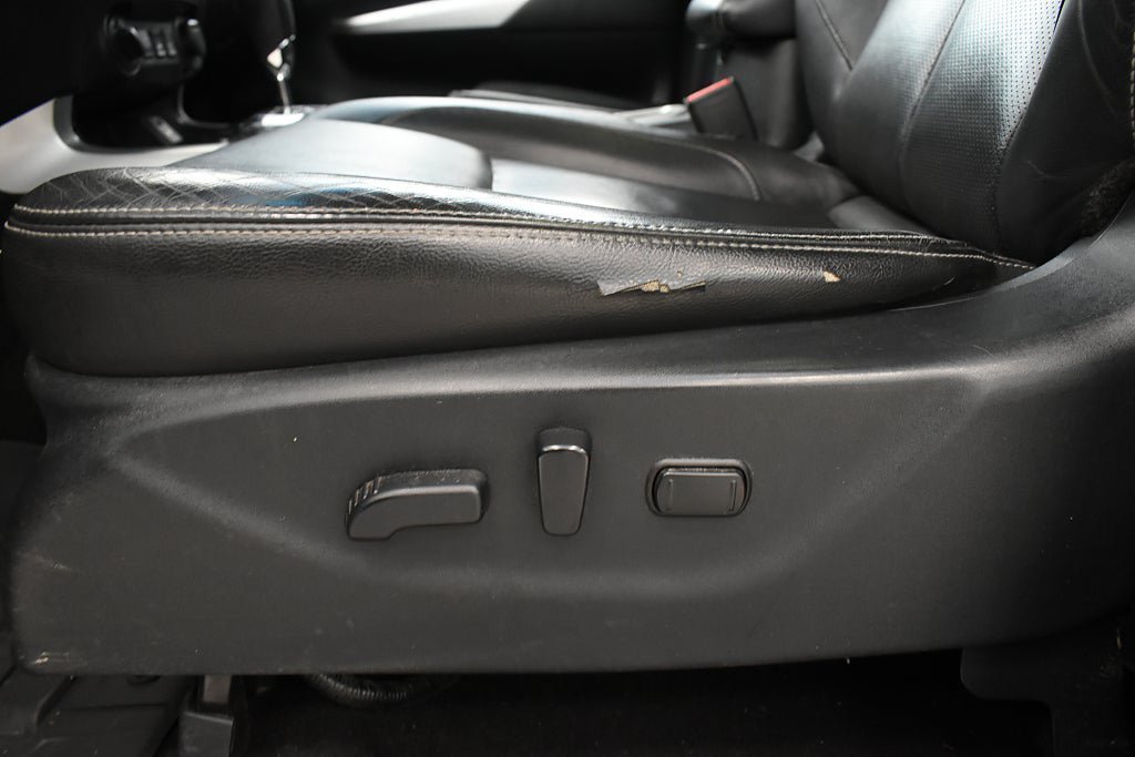 Vehicle Image 11