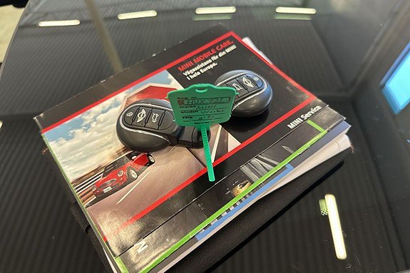 Vehicle Image 23