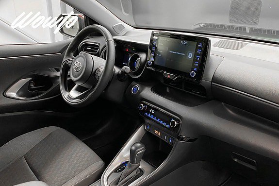 Vehicle Image 12