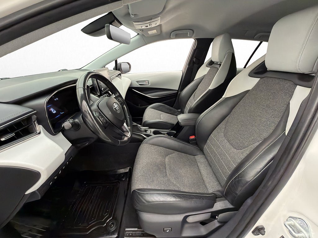 Vehicle Image 9