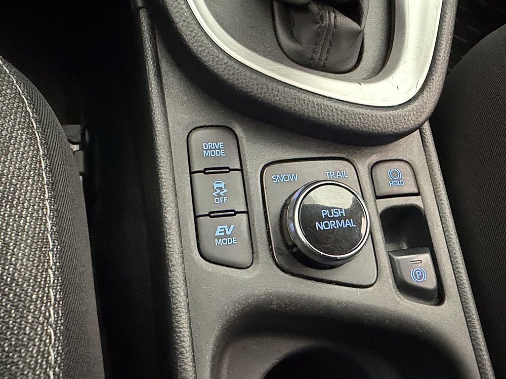 Vehicle Image 23