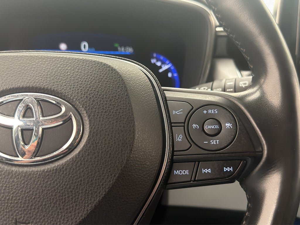 Vehicle Image 21