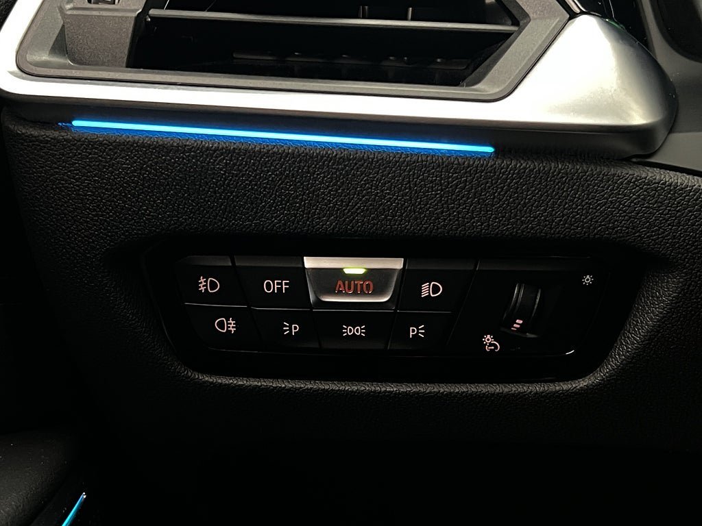 Vehicle Image 29