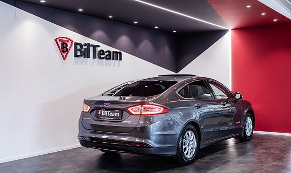 Vehicle Image 9