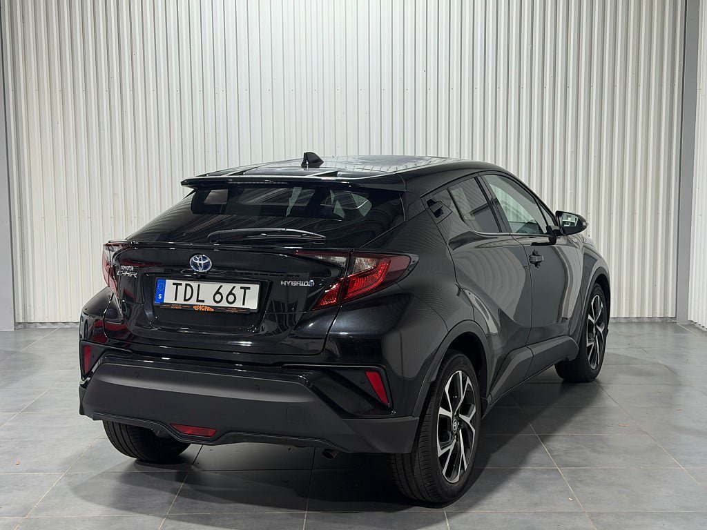 Vehicle Image 10