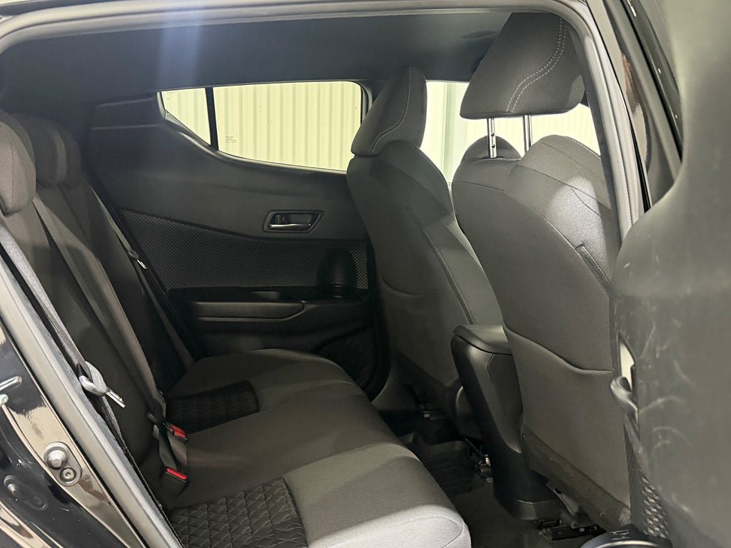 Vehicle Image 15