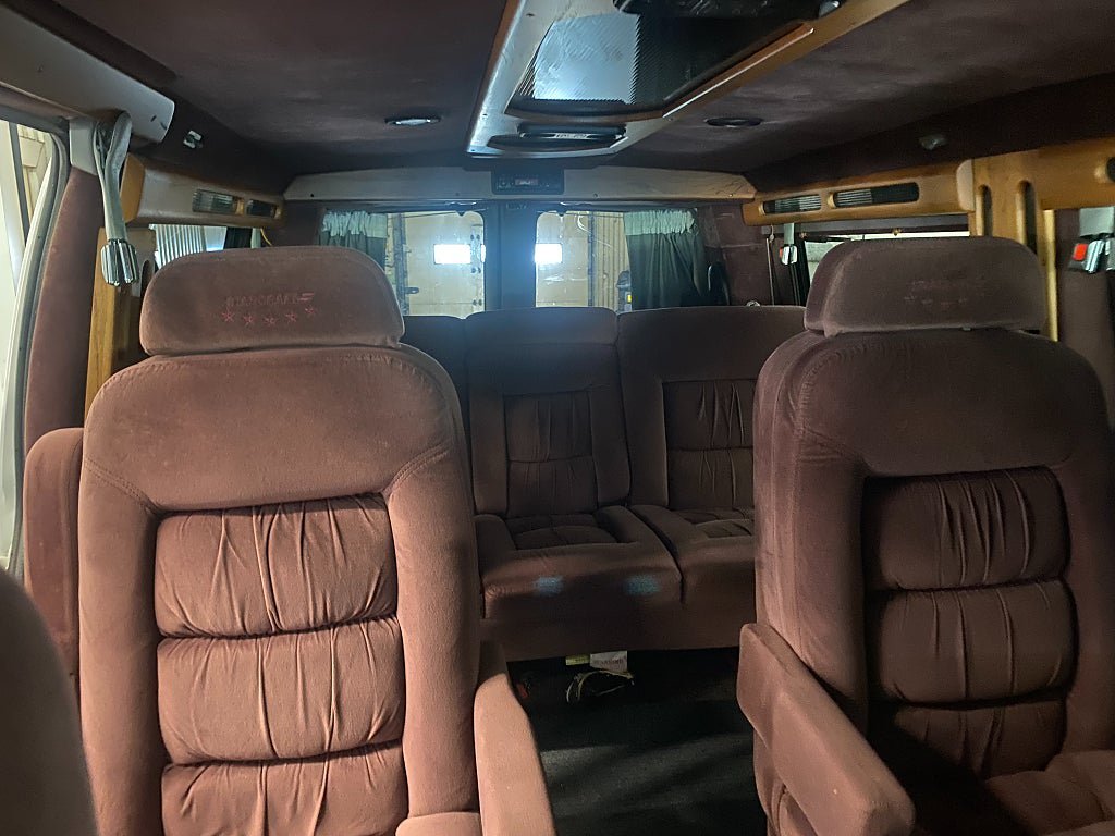 Vehicle Image 9