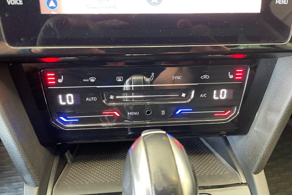 Vehicle Image 28