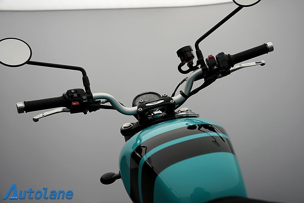 Vehicle Image 21