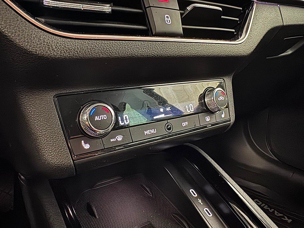 Vehicle Image 17