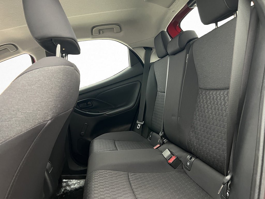 Vehicle Image 17
