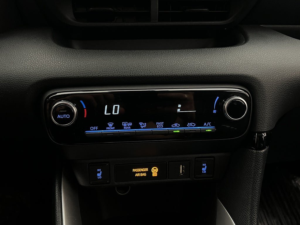 Vehicle Image 22