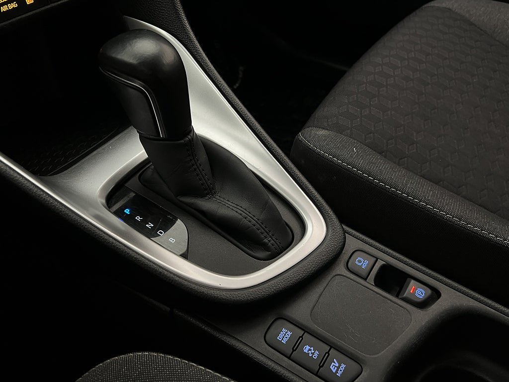 Vehicle Image 26