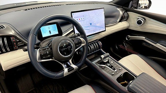 Vehicle Image 15