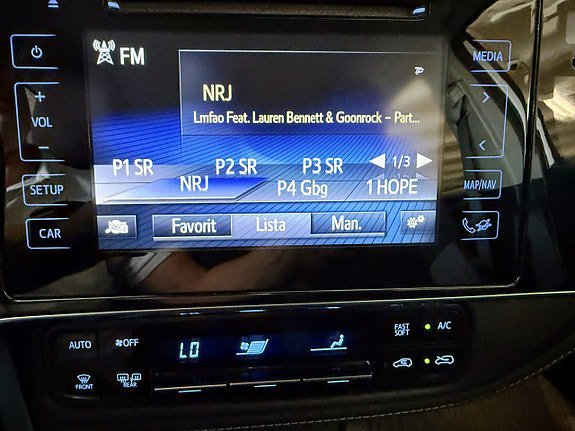 Vehicle Image 15