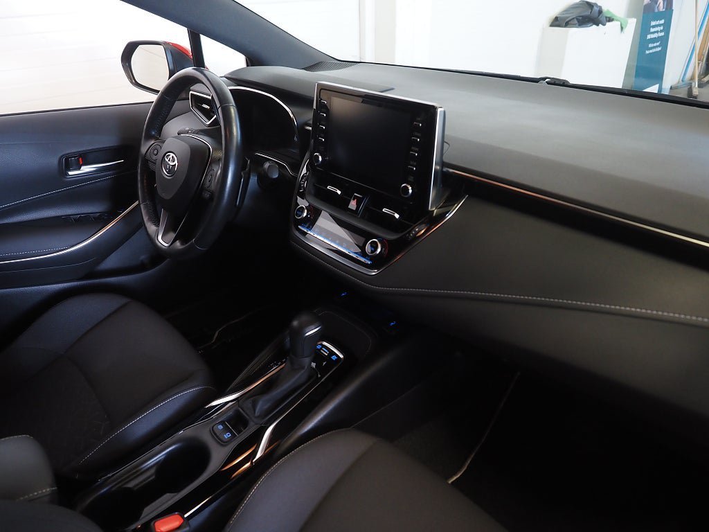 Vehicle Image 9