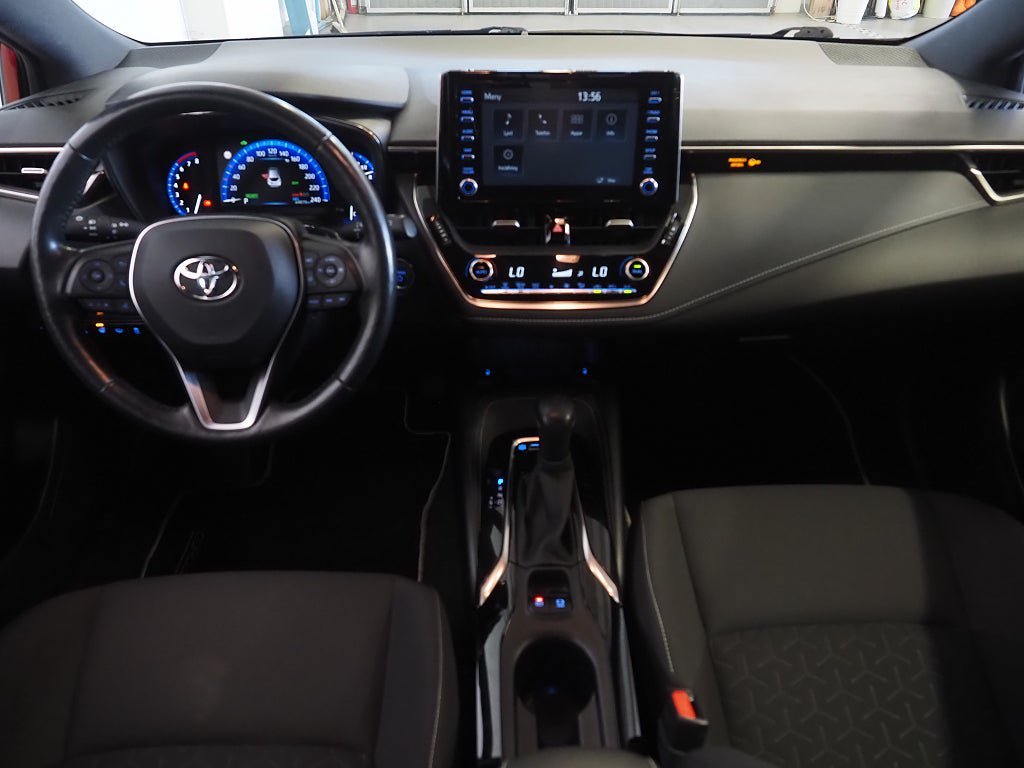 Vehicle Image 16