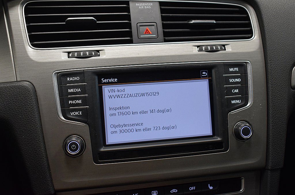 Vehicle Image 24