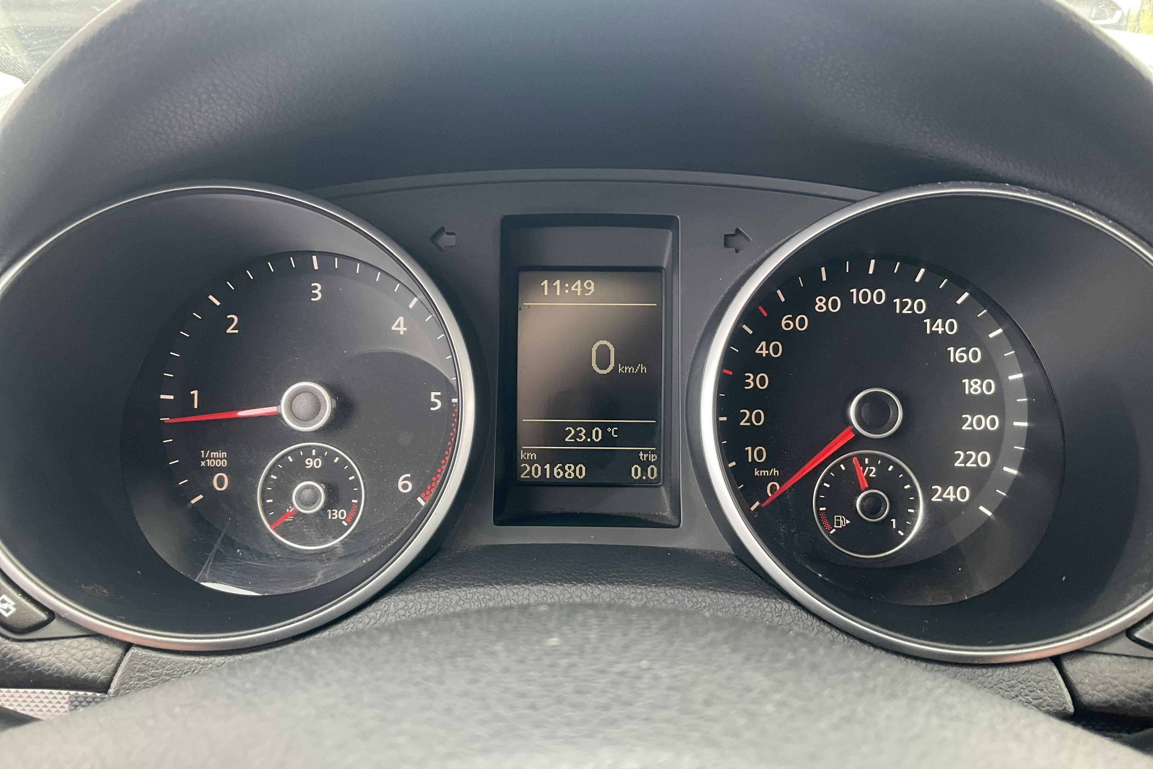 Vehicle Image 10
