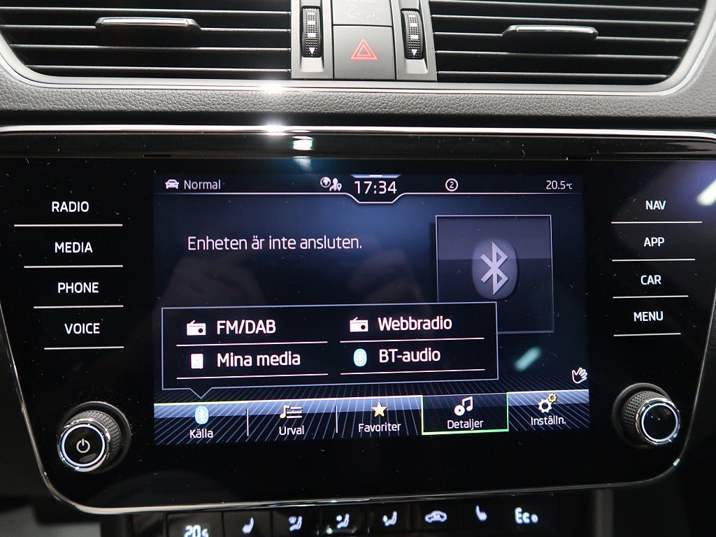 Vehicle Image 26