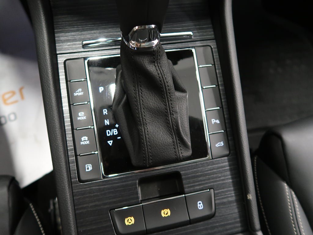 Vehicle Image 35