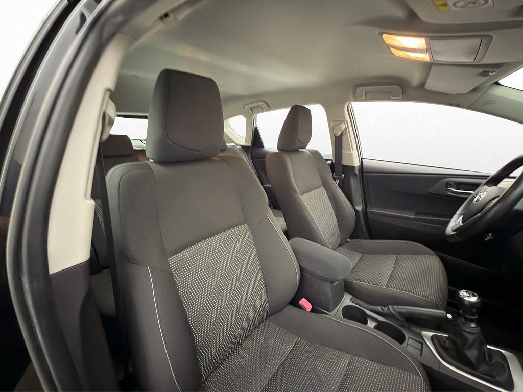 Vehicle Image 18
