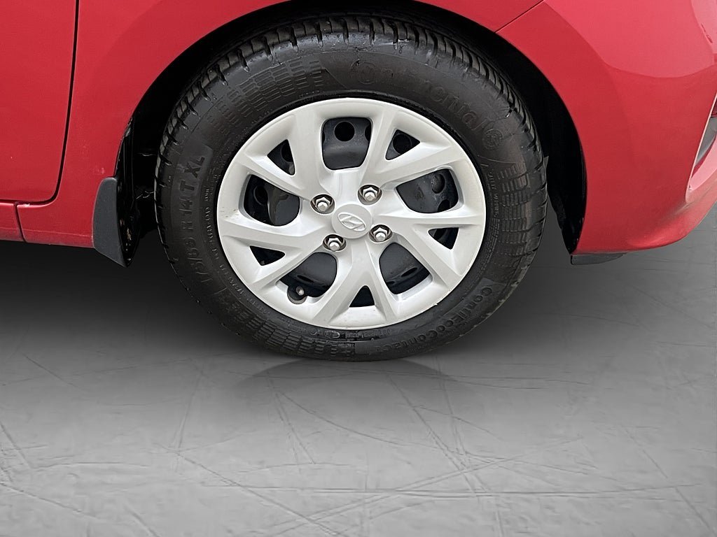 Vehicle Image 22