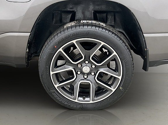 Vehicle Image 33