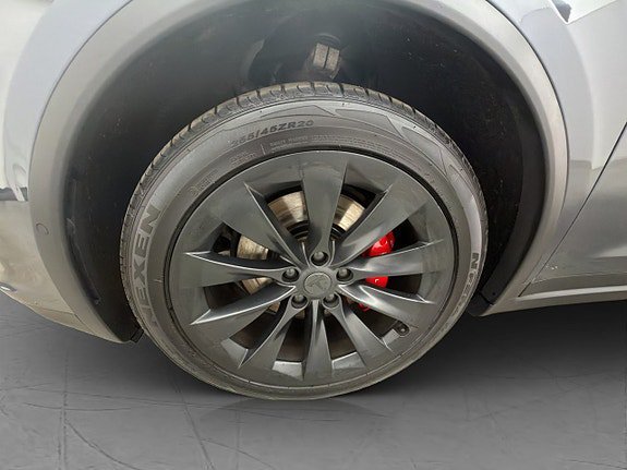 Vehicle Image 32