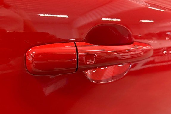 Vehicle Image 24