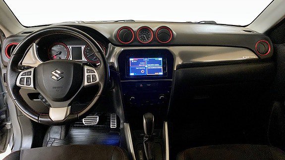 Vehicle Image 10