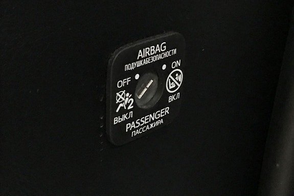 Vehicle Image 25