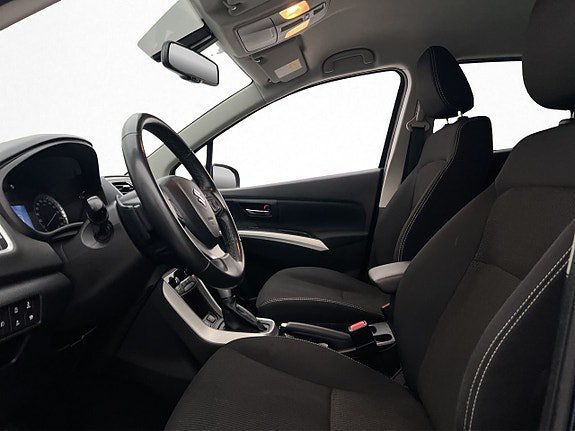 Vehicle Image 11
