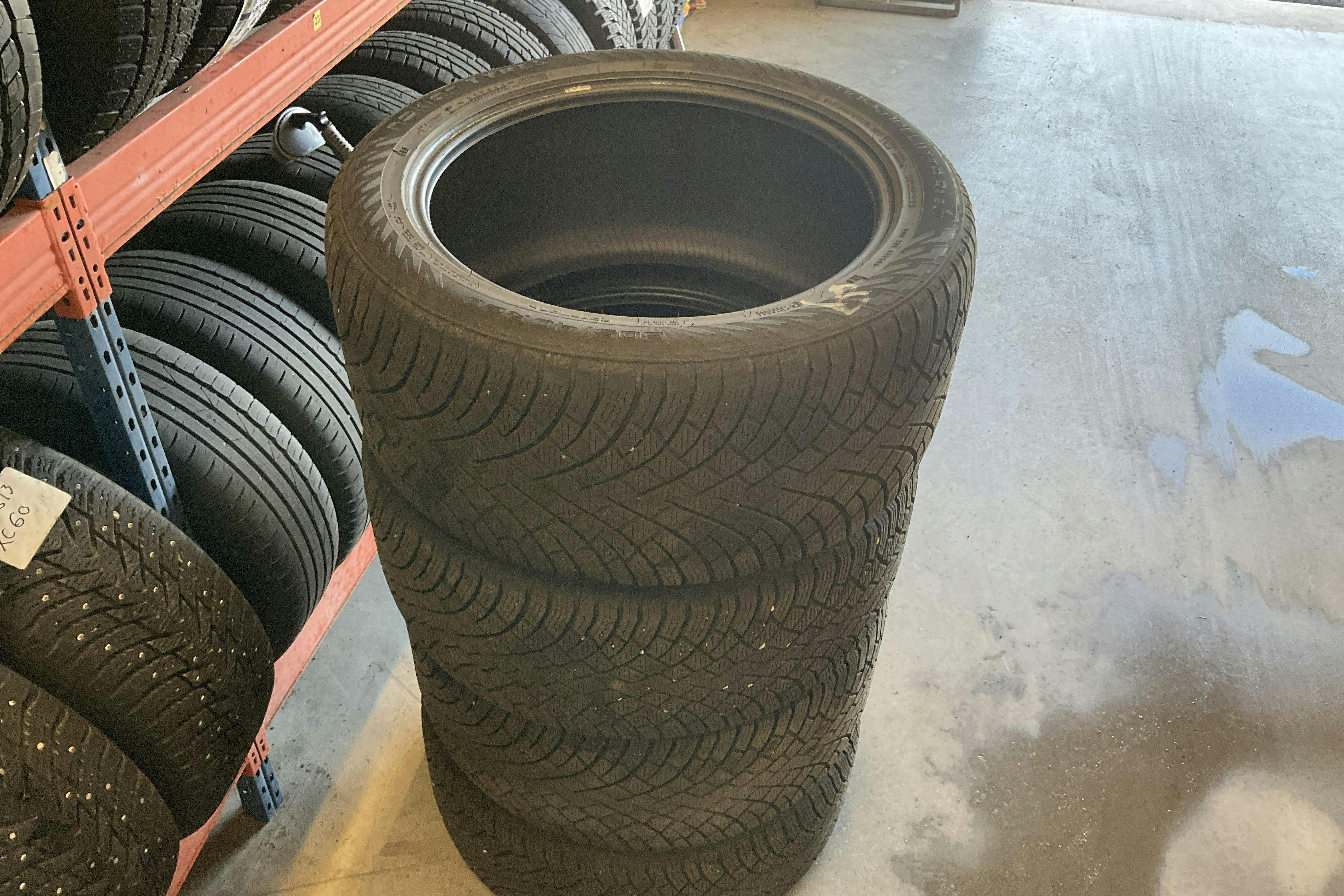 Vehicle Image 22