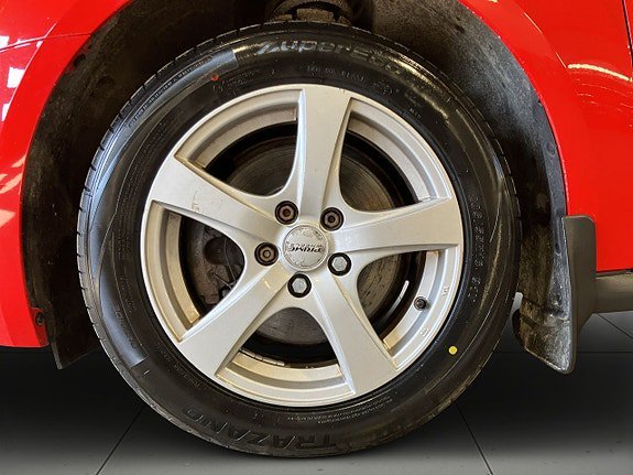 Vehicle Image 14