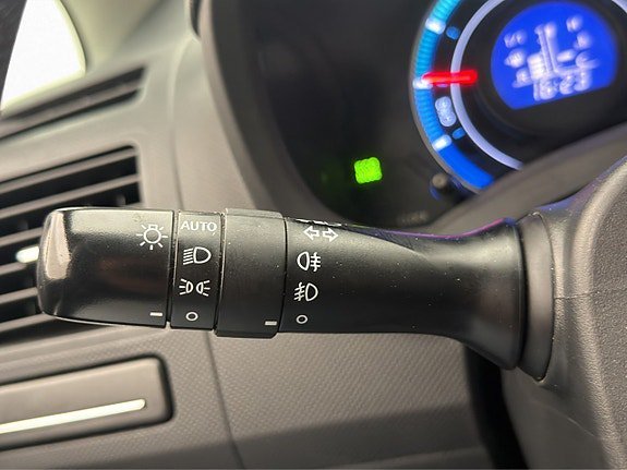Vehicle Image 24