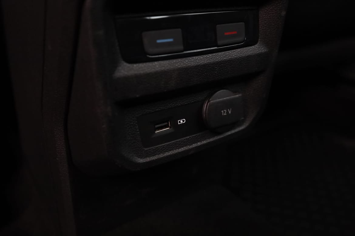 Vehicle Image 43