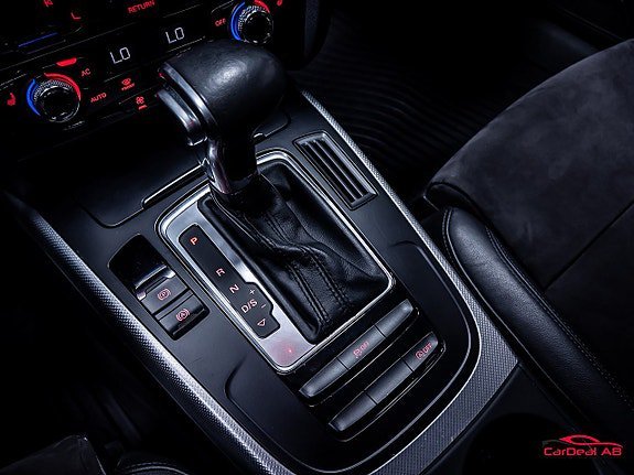Vehicle Image 28
